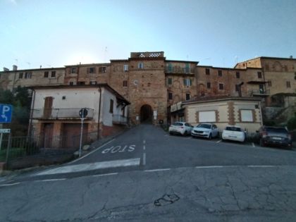Il Comune di Torrita di Siena acquista due immobili da abbattere a Porta a Pago